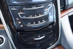 
										2017 Cadillac Escalade Luxury Sport Utility 4D full									