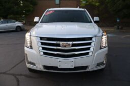 
										2017 Cadillac Escalade Luxury Sport Utility 4D full									