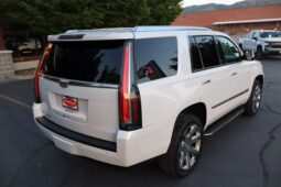 
										2017 Cadillac Escalade Luxury Sport Utility 4D full									