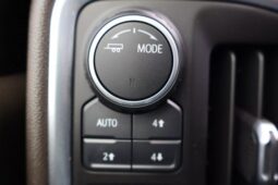 
										2021 Chevrolet Silverado 1500 Crew Cab LT Pickup 4D 5 3/4 ft full									