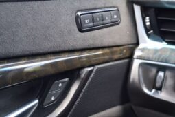 
										2019 Cadillac Escalade ESV Platinum Sport Utility 4D full									