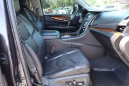
										2018 Cadillac Escalade Luxury Sport Utility 4D full									