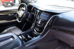 
										2019 Cadillac Escalade ESV Platinum Sport Utility 4D full									