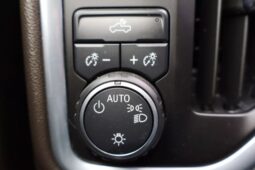 
										2021 Chevrolet Silverado 1500 Crew Cab LT Pickup 4D 5 3/4 ft full									