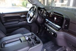 
										2023 GMC Sierra 1500 Crew Cab Elevation Pickup 4D 5 3/4 ft full									