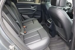 
										2024 Audi Q8 Sportback e-tron Premium Sport Utility 4D full									