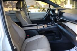 
										2022 Toyota Sienna XLE Minivan 4D full									