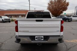 
										2021 Chevrolet Silverado 1500 Crew Cab LTZ Pickup 4D 5 3/4 ft full									