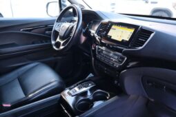 
										2022 Honda Pilot Touring Sport Utility 4D full									