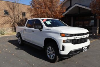 2022 Chevrolet Silverado 1500 Limited Crew Cab Custom Pickup 4D 5 3/4 ft