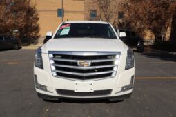 
										2017 Cadillac Escalade Luxury Sport Utility 4D full									