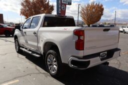 
										2022 Chevrolet Silverado 1500 Limited Crew Cab Custom Pickup 4D 5 3/4 ft full									