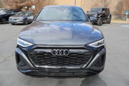 
										2024 Audi Q8 Sportback e-tron Premium Sport Utility 4D full									