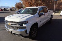 
										2019 Chevrolet Silverado 1500 Crew Cab LT Pickup 4D 5 3/4 ft full									