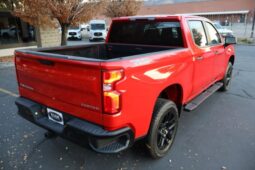 
										2022 Chevrolet Silverado 1500 Limited Crew Cab Custom Trail Boss Pickup 4D 5 3/4 ft full									