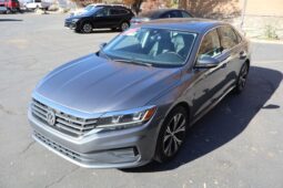 
										2021 Volkswagen Passat SE Sedan 4D full									